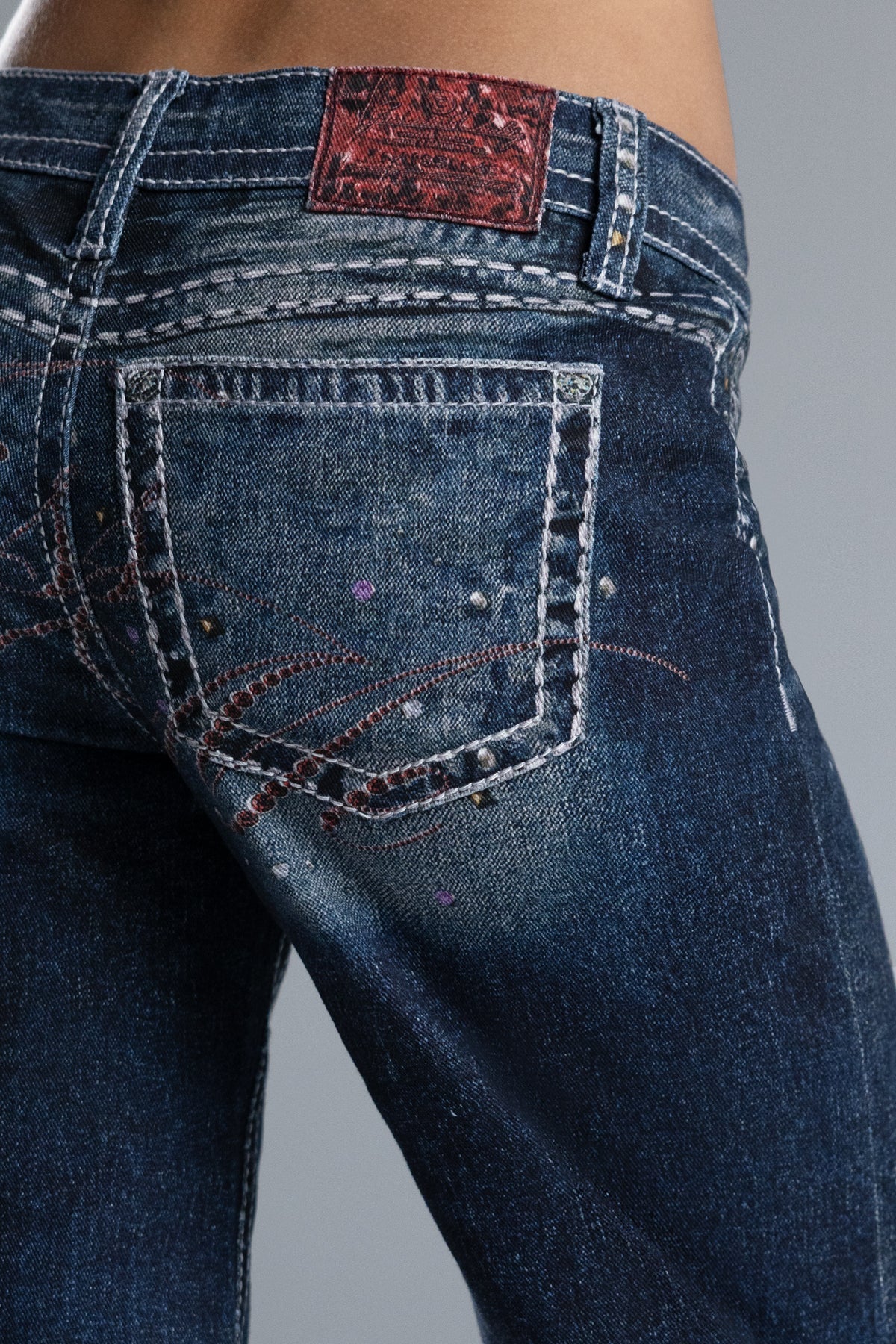 Breya Graphic Slim Wide
