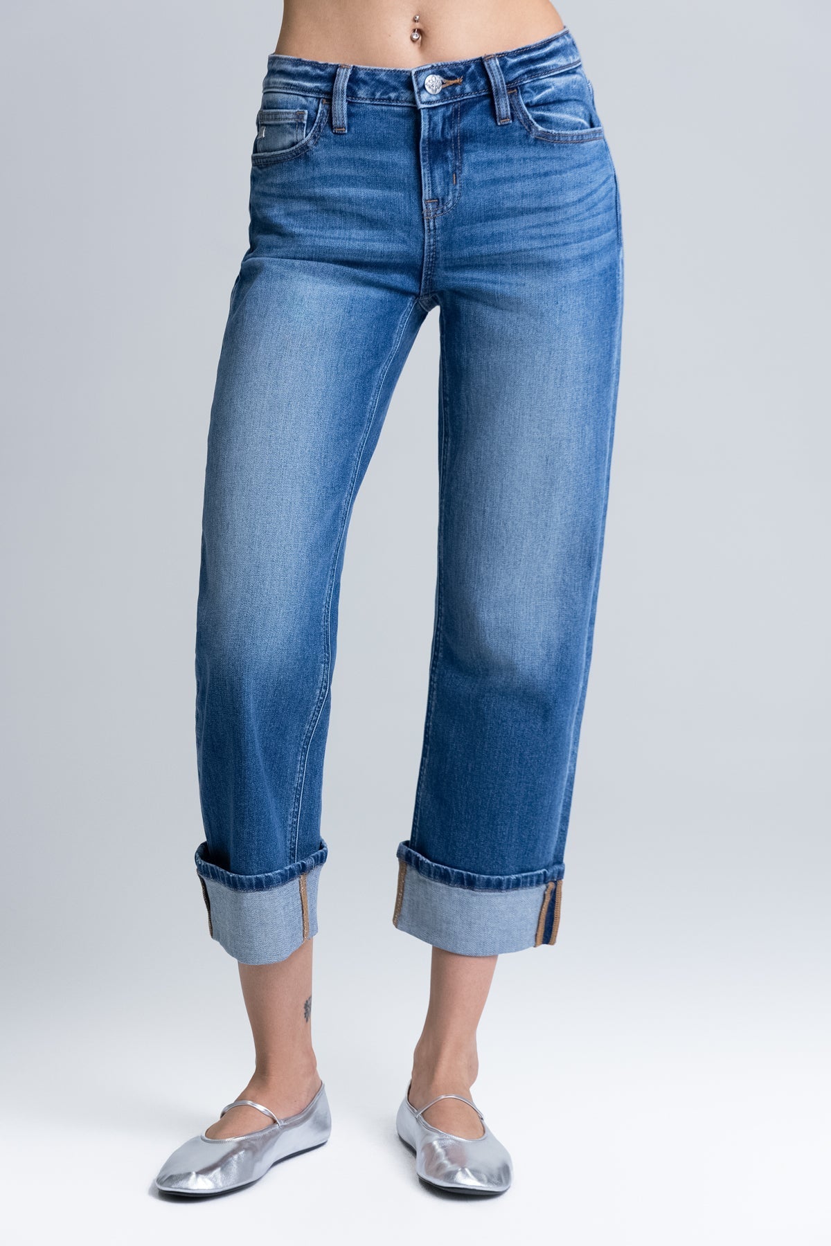 Rynae Straight Crop