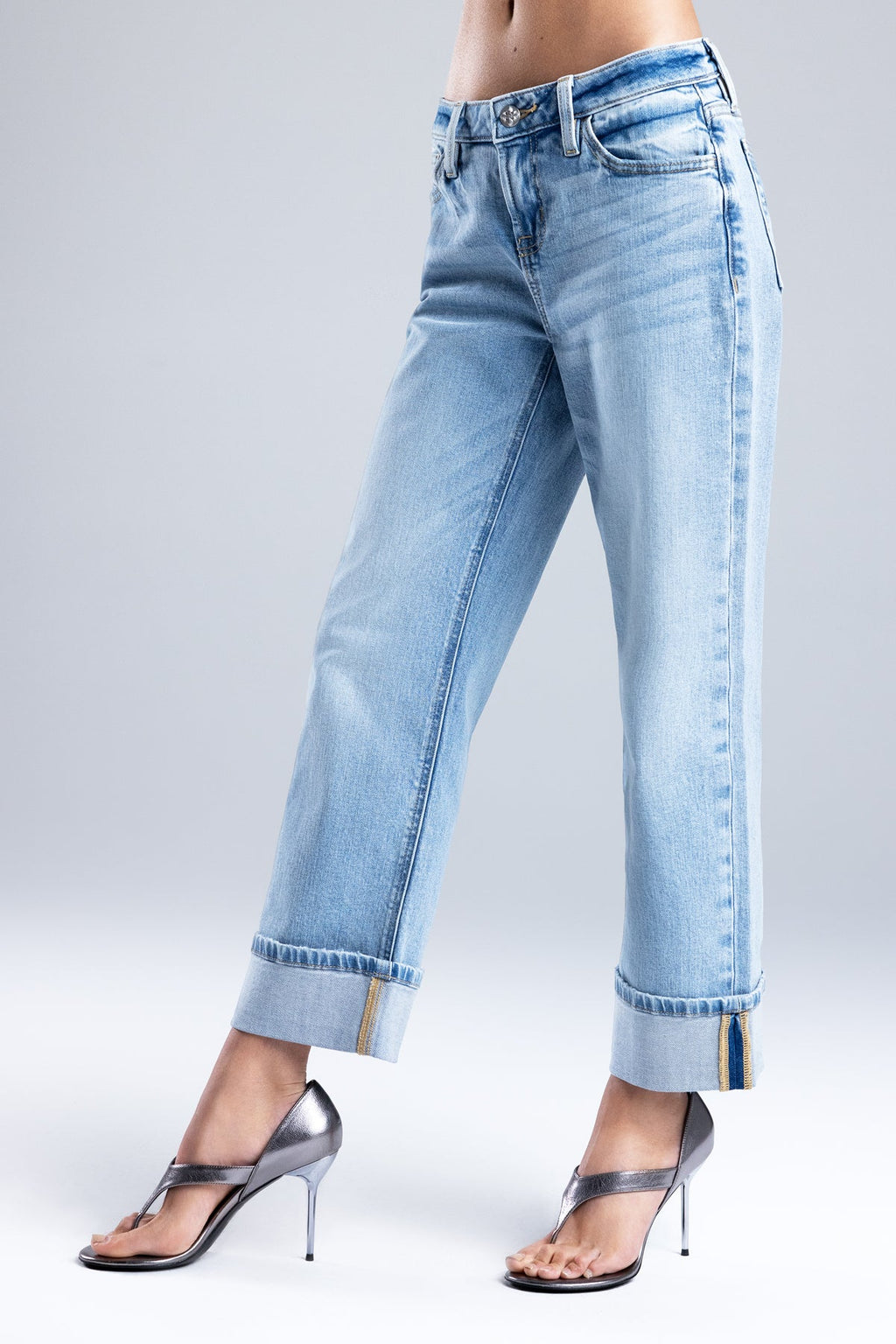 Lynae Straight Crop