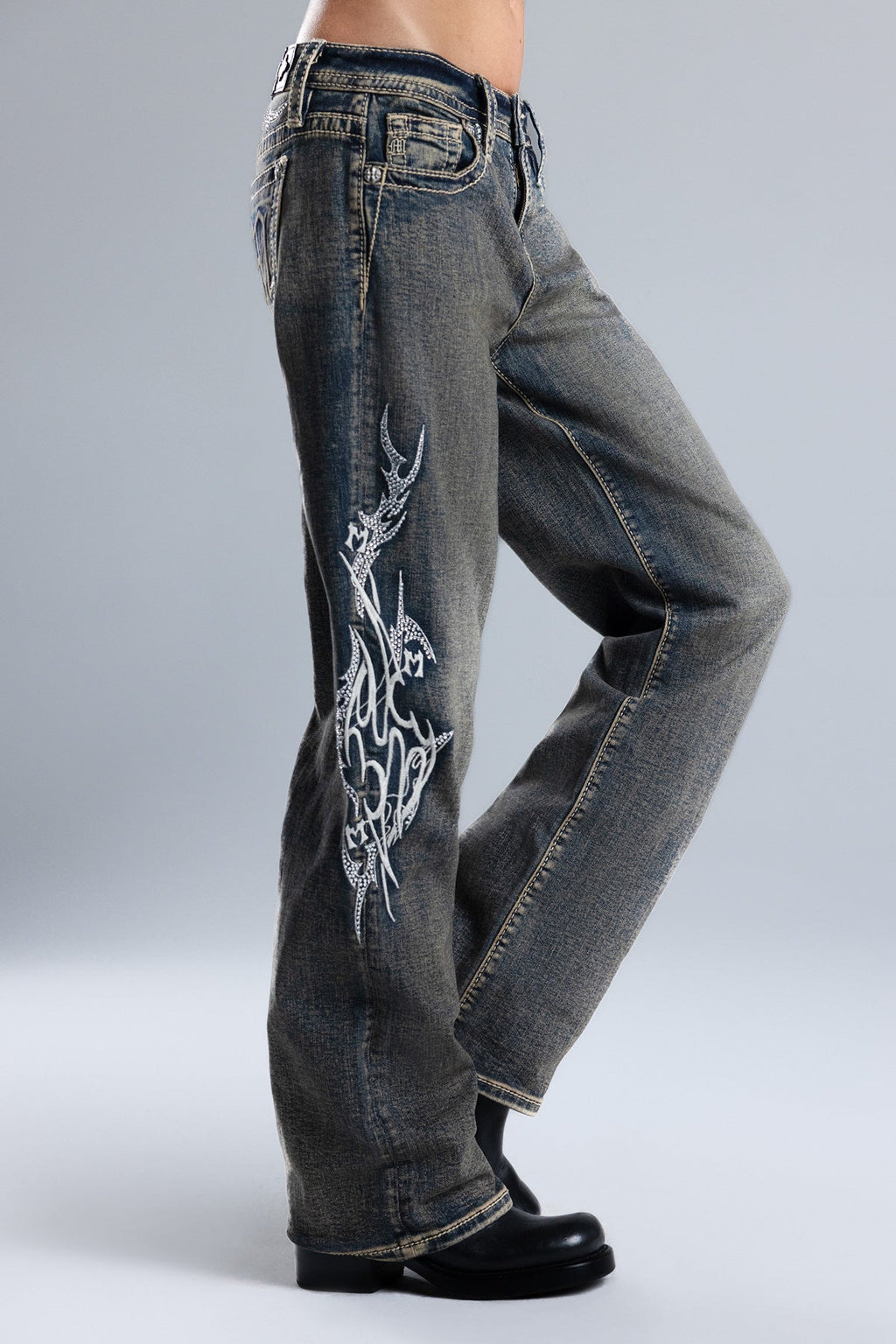 Aubrey Slim Wide