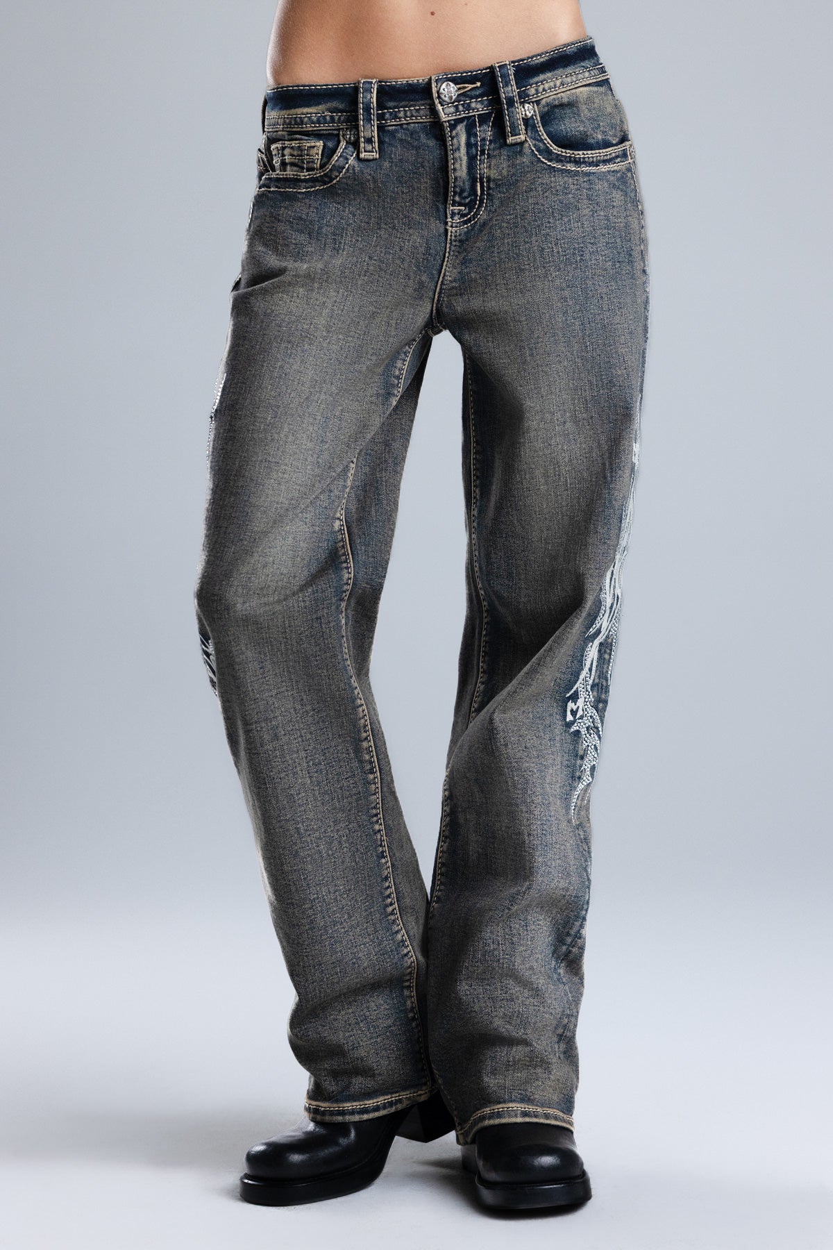 Aubrey Slim Wide